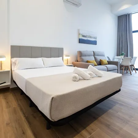 Les Arts Plaza By Concept Flats Apartament