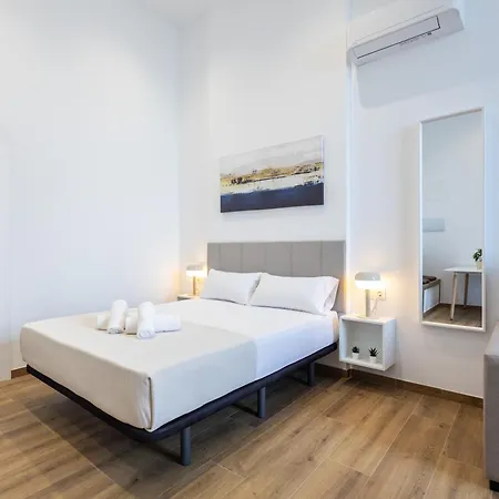 Apartment Les Arts Plaza By Concept Flats