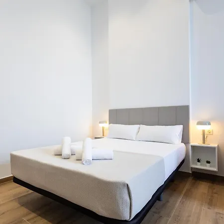 Les Arts Plaza By Concept Flats Apartment